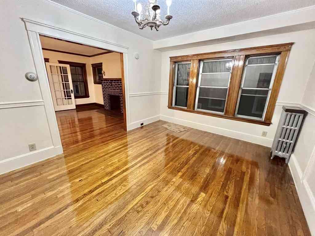 Apartment For Rent - 5 City View Road #2/F<br/> Brookline, MA 02446