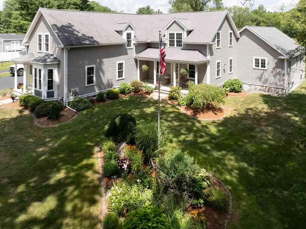 Homes For Sale - 18 Plain St<br/> Norfolk County, Franklin, MA 02038
