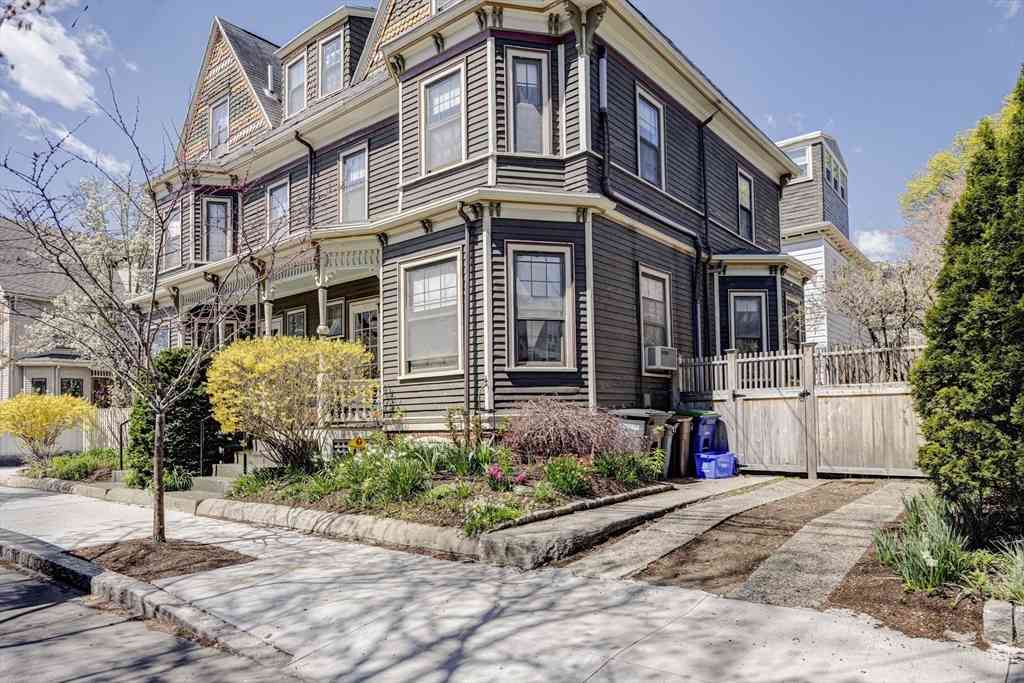 Homes For Sale - 41 Meacham Rd #41<br/> Somerville, MA 02144