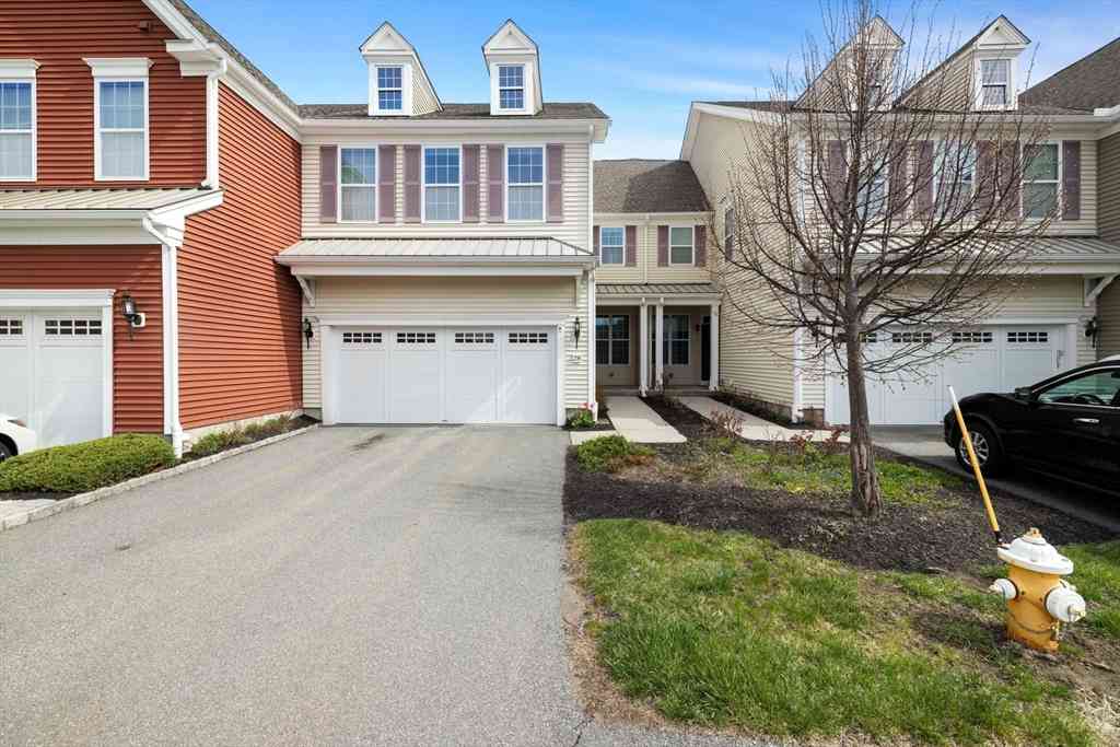 Condo For Sale - 28 Simeon Howard Way #28<br/> Worcester County, Westborough, MA 01581