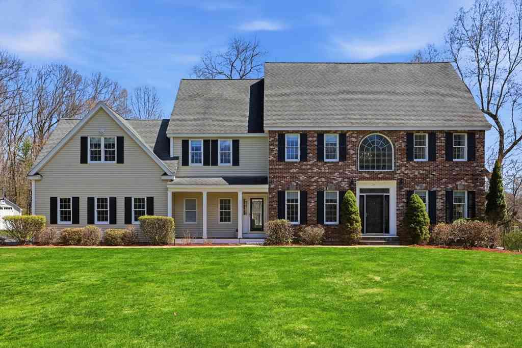 Homes For Sale - 24 Alcorn Xing<br/> Middlesex County, Westford, MA 01886