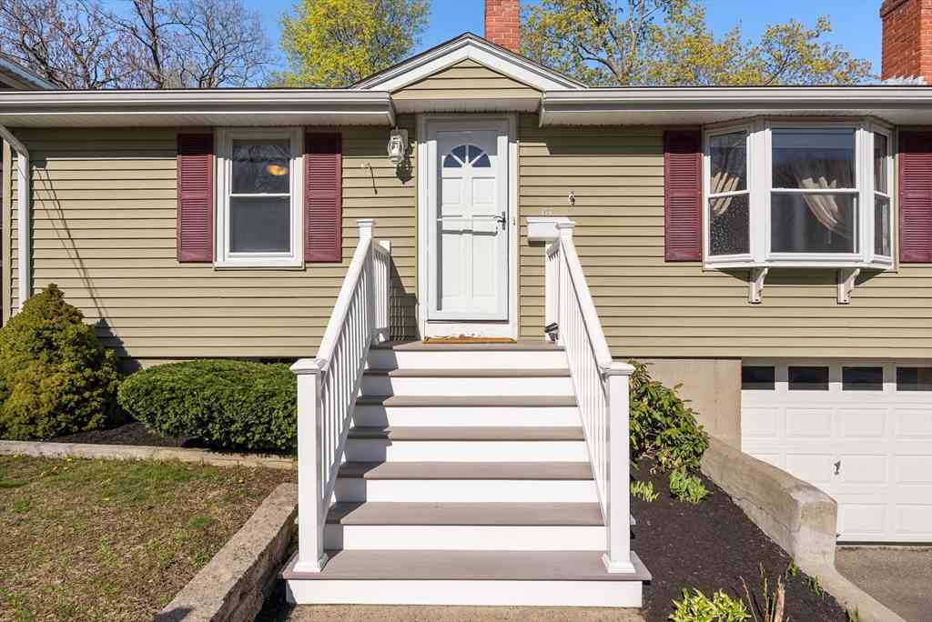 Homes For Sale - 67 Colonial Ave<br/> Lynn, MA 01904