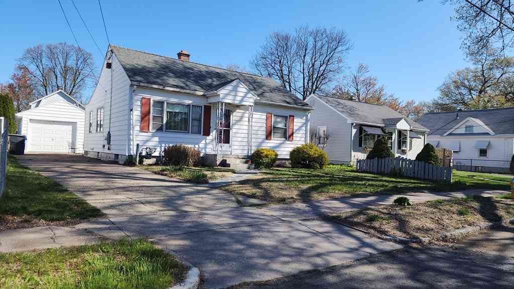 Homes For Sale - 106 Merida St<br/> Springfield, MA 01104