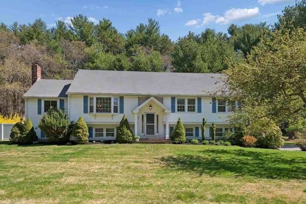 Homes For Sale - 58 Minehan Ln<br/> Marlborough, MA 01752