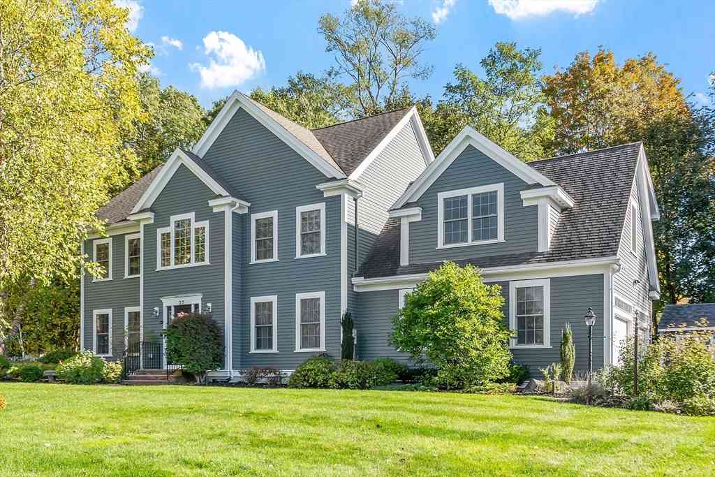 Homes For Sale - 27 Garfield Ave<br/> Danvers, MA 01923