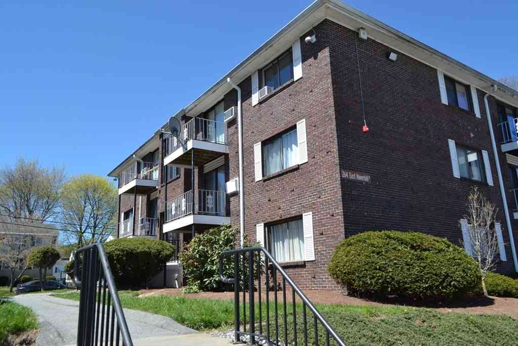 Condo For Sale - 264 East Haverhill #4<br/> Lawrence, MA 01841