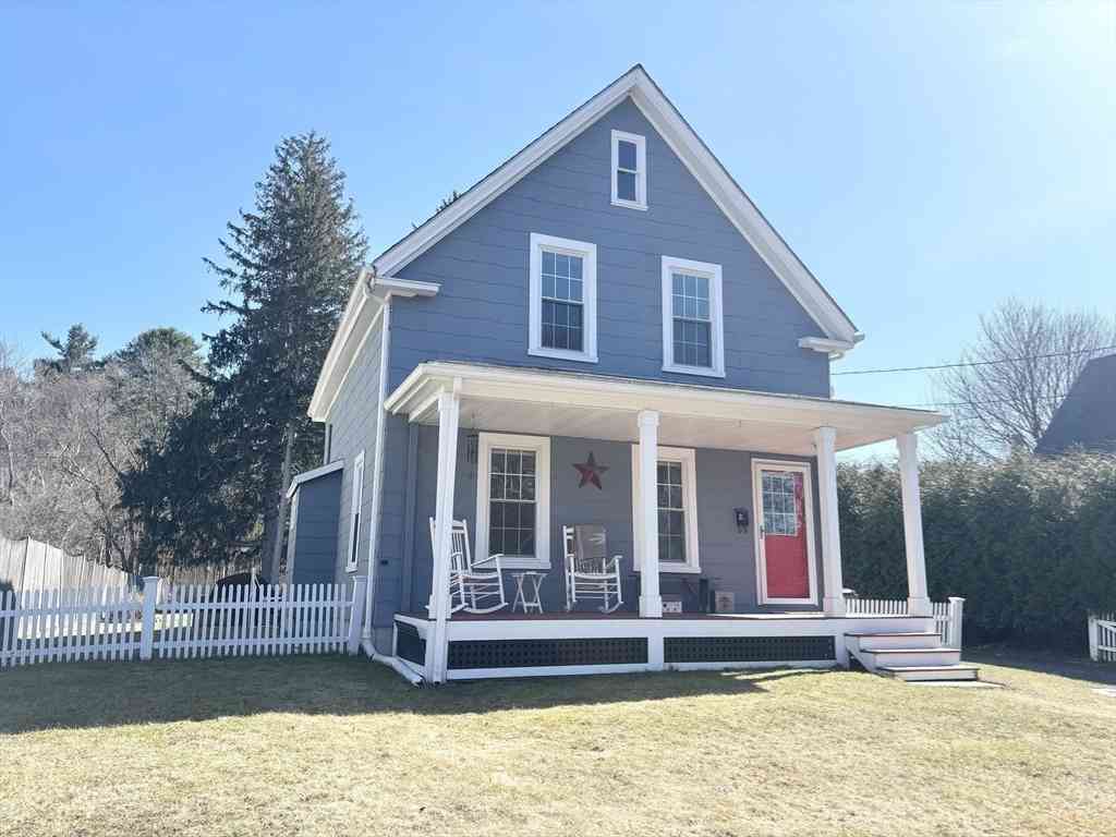 Homes For Sale - 9 Ray Ave<br/> Norfolk County, Bellingham, MA 02019