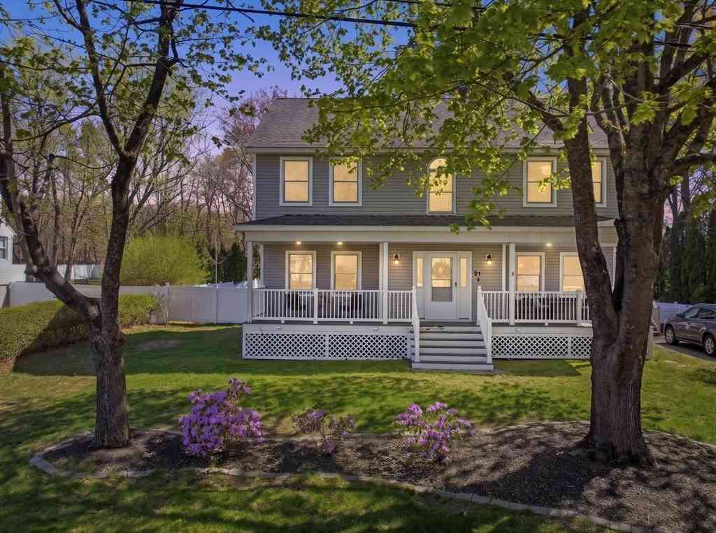 Homes For Sale - 21 Bedford Drive<br/> Worcester County, Grafton, MA 01536
