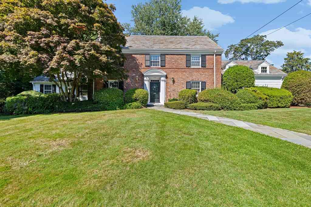 Homes For Sale - 443 Chestnut<br/> Middlesex County, Newton, MA 02468