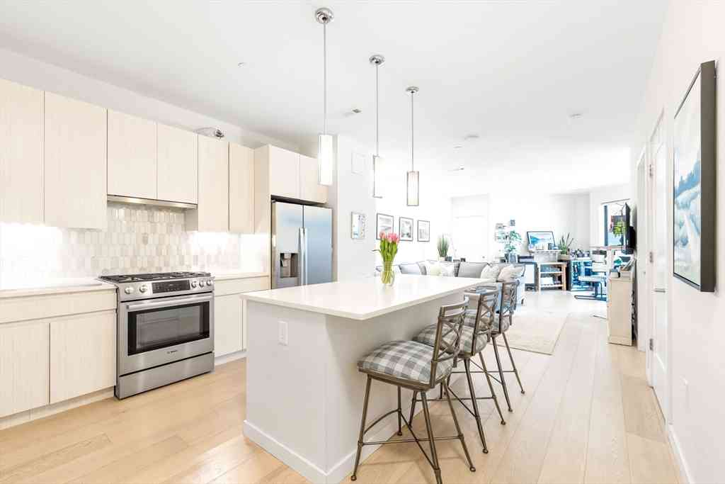 Condo For Sale - 45 W 3rd St #402<br/> Boston, MA 02127
