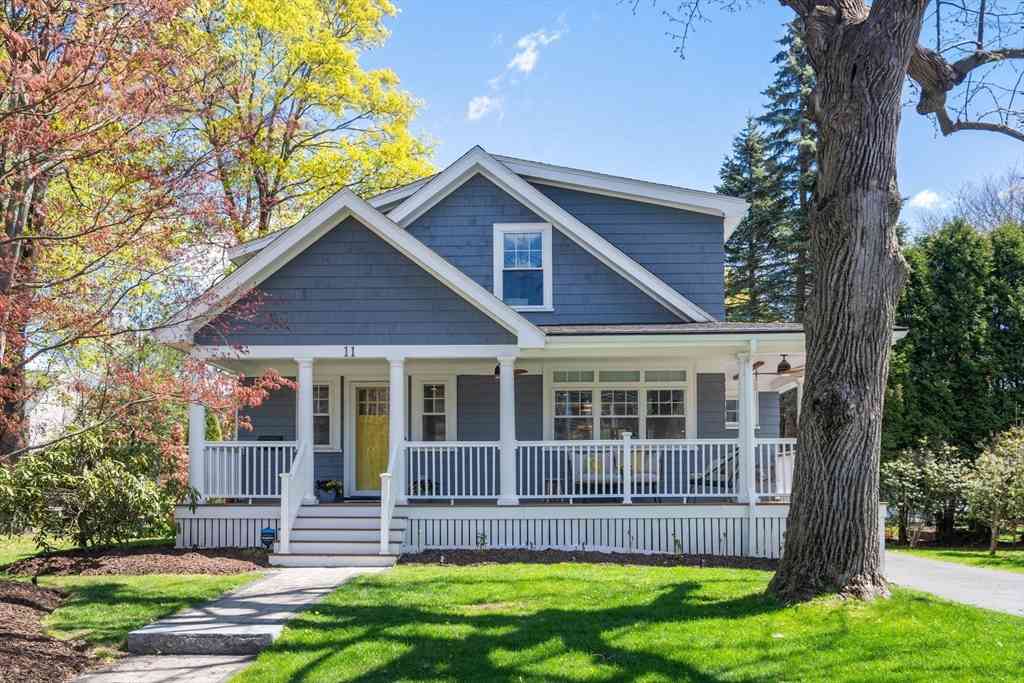 Homes For Sale - 11 Fairlawn St<br/> Needham, MA 02492