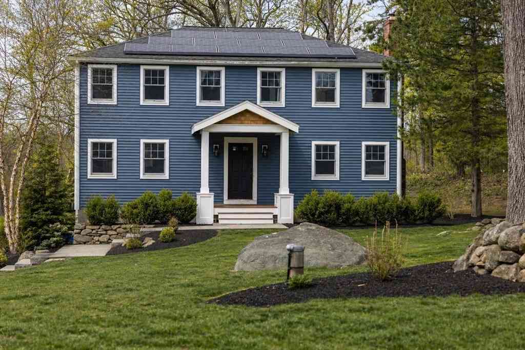 Homes For Sale - 3 Kimberly Drive<br/> Norfolk County, Medway, MA 02053