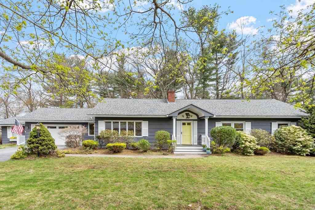 Homes For Sale - 1 Hawthorne Circle<br/> Andover, MA 01810