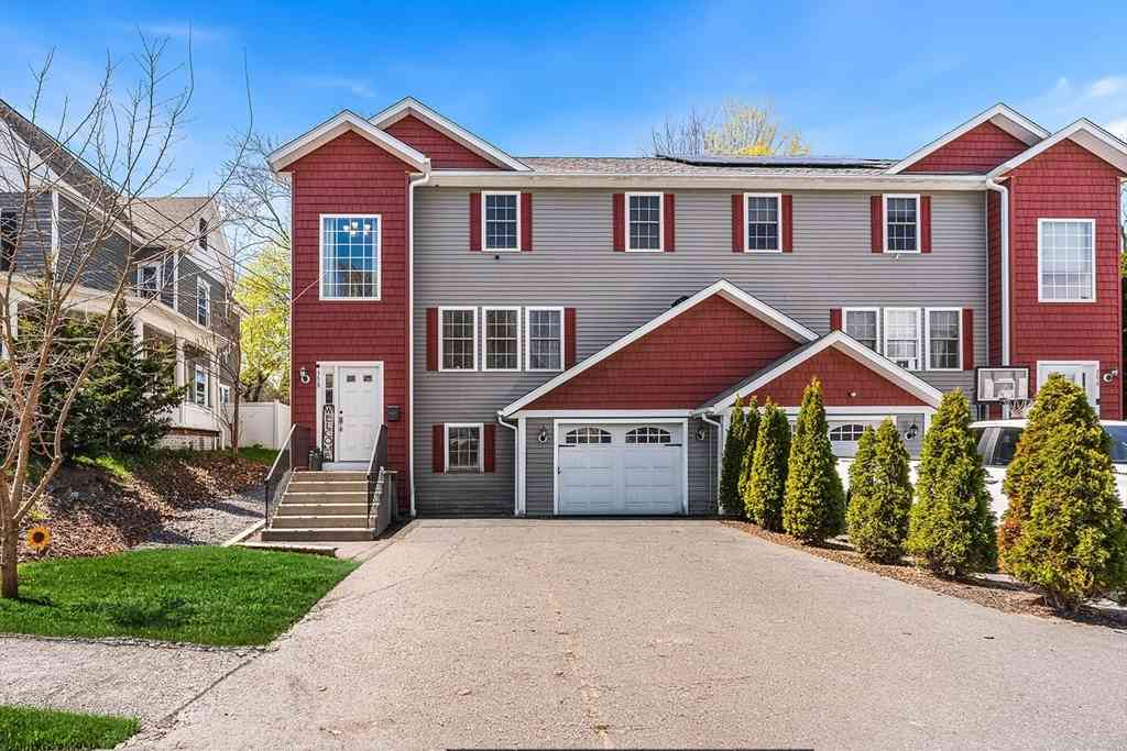 Homes For Sale - 35 Boutelle St #B<br/> Worcester County, Leominster, MA 01453