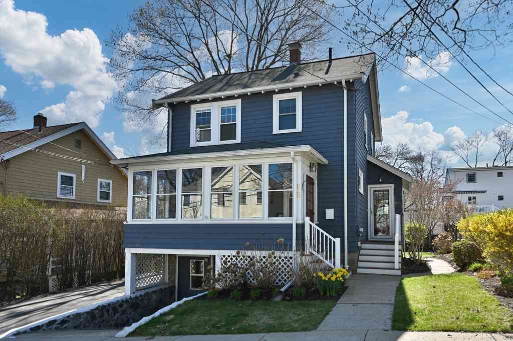 Homes For Sale - 85 Sunset Rd<br/> Arlington, MA 02474
