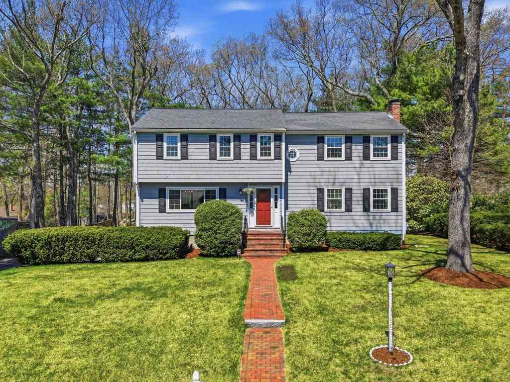 Homes For Sale - 4 Donny Dr<br/> Norfolk County, Franklin, MA 02038
