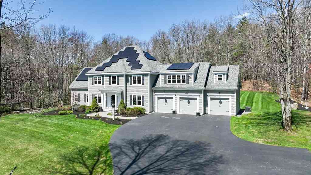 Homes For Sale - 15 Hubbard Ln<br/> Worcester County, Bolton, MA 01740