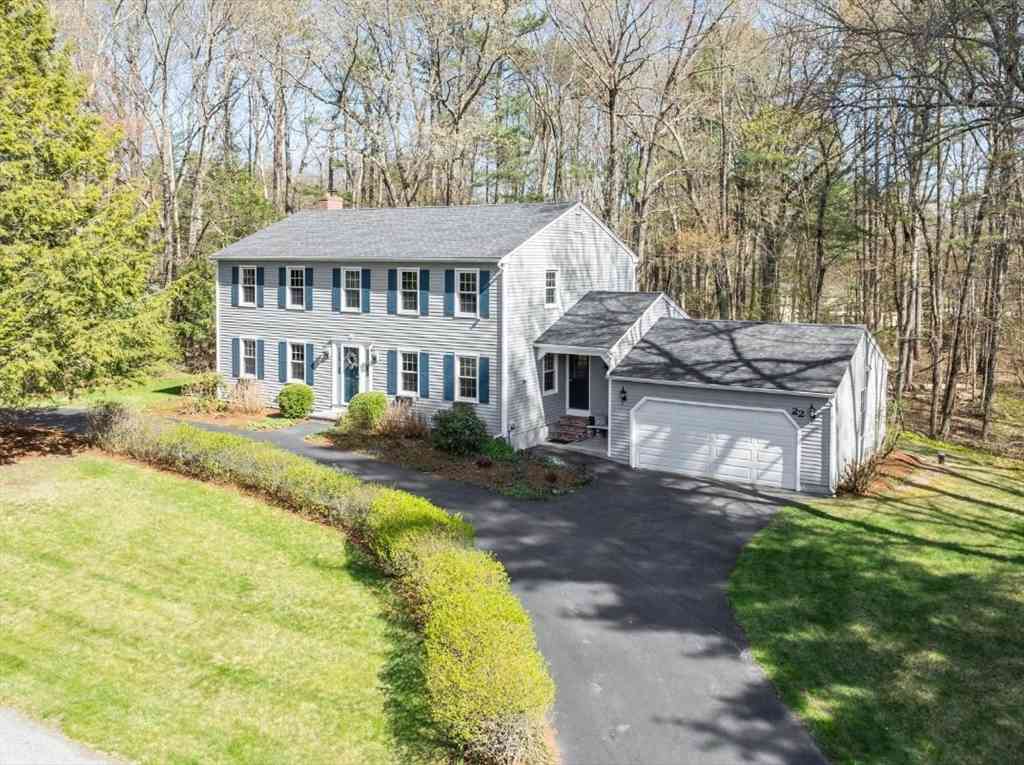 Homes For Sale - 22 Phillips Drive<br/> Middlesex County, Westford, MA 01886