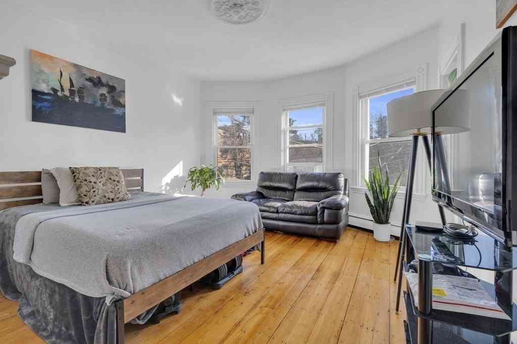 Apartment For Rent - 201 High Street #2<br/> Brookline, MA 02445