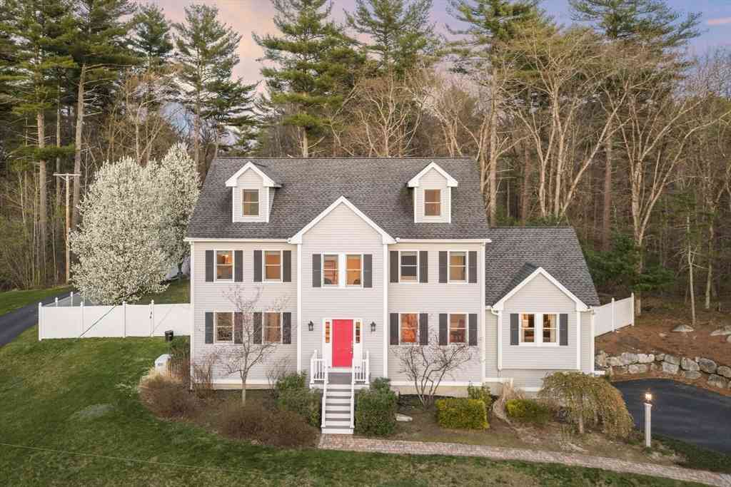 Homes For Sale - 7 Tenney Road<br/> Middlesex County, Westford, MA 01886
