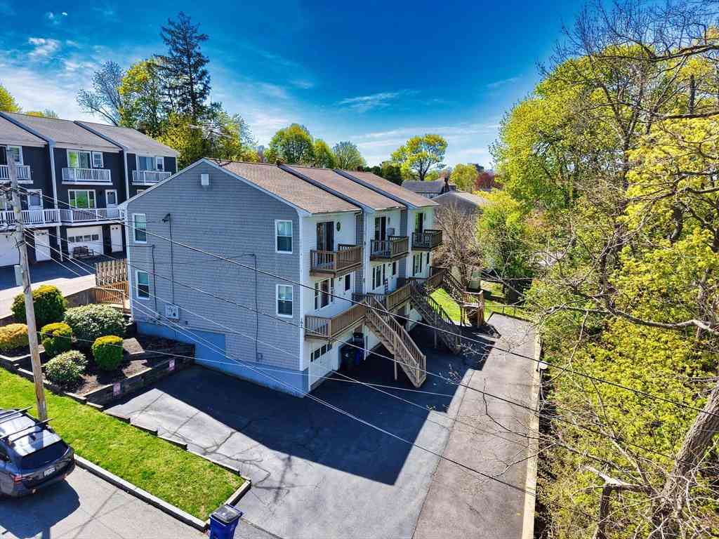 Condo For Sale - 103 Valentine St #3<br/> Fall River, MA 02720
