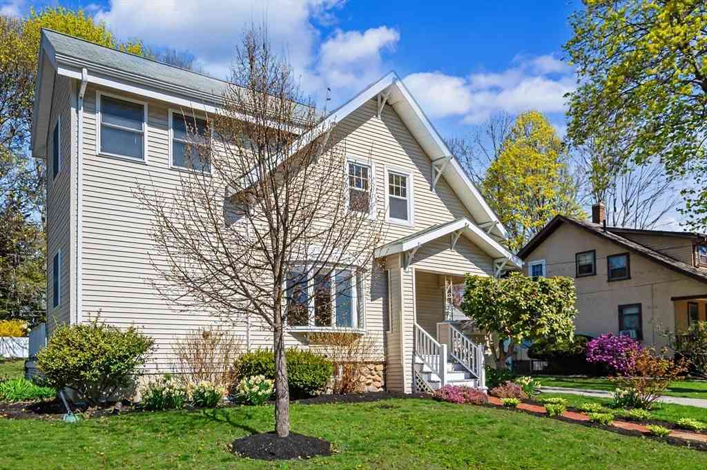 Homes For Sale - 28 Garrison Ave<br/> Haverhill, MA 01830