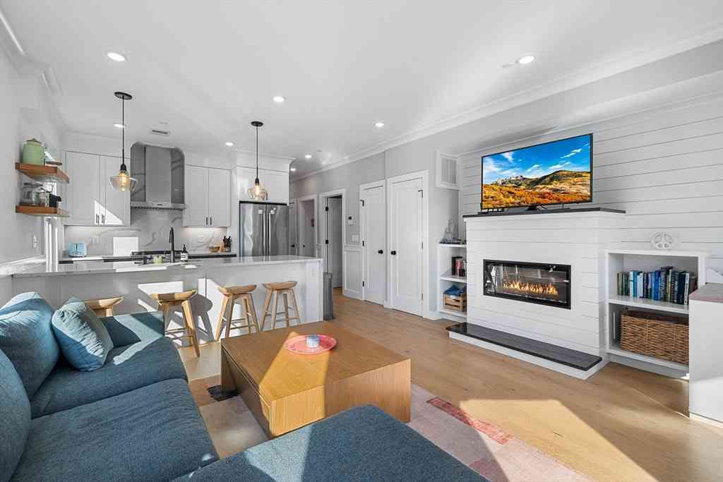 Condo For Sale - 111 Beacon St #B<br/> Somerville, MA 02143