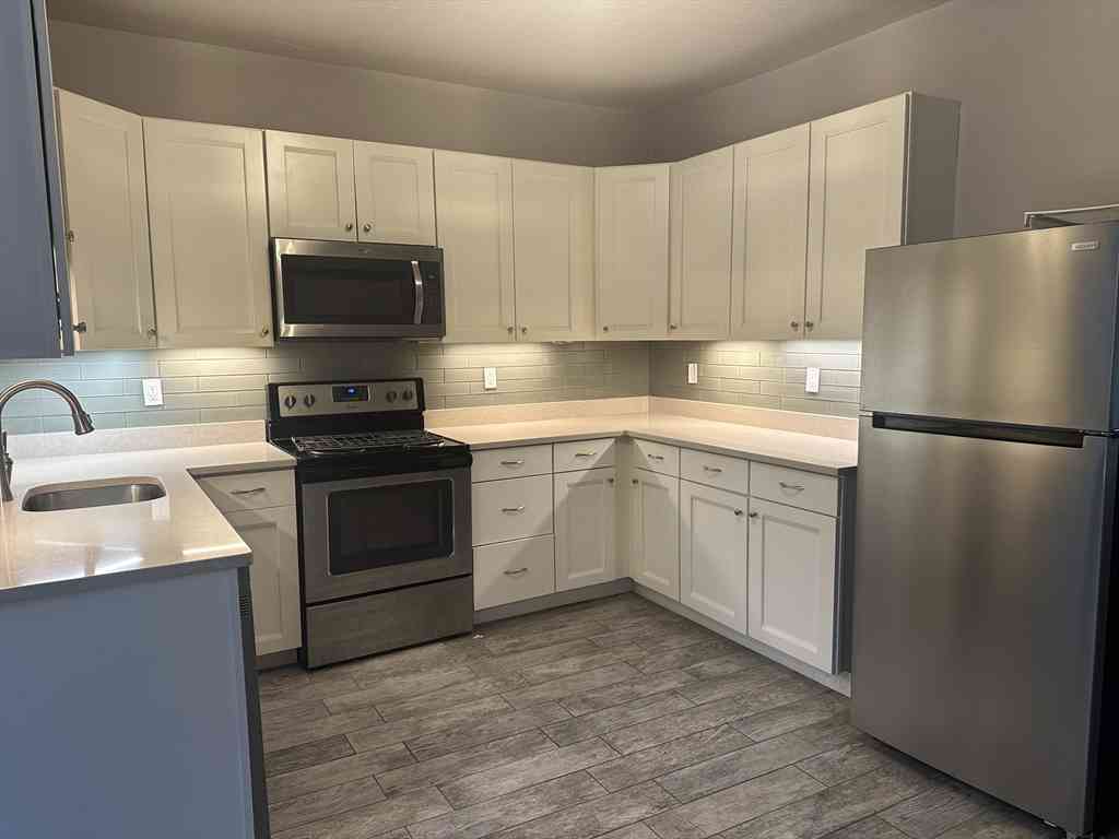 Apartment For Rent - 20 Wall St #1<br/> Foxboro, MA 02035