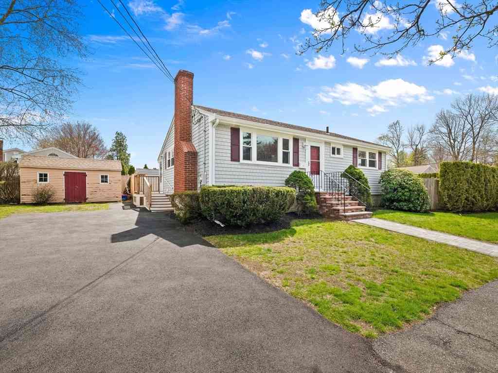 Homes For Sale - 26 Millbrook Rd<br/> Beverly, MA 01915