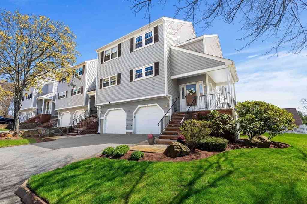 Condo For Sale - 2 Countryside Ln #1301<br/> Salem, MA 01970