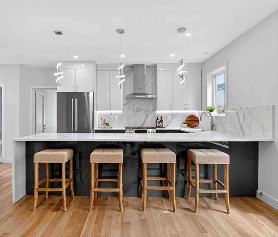 Condo For Sale - 21A Kent Court #1<br/> Somerville, MA 02143