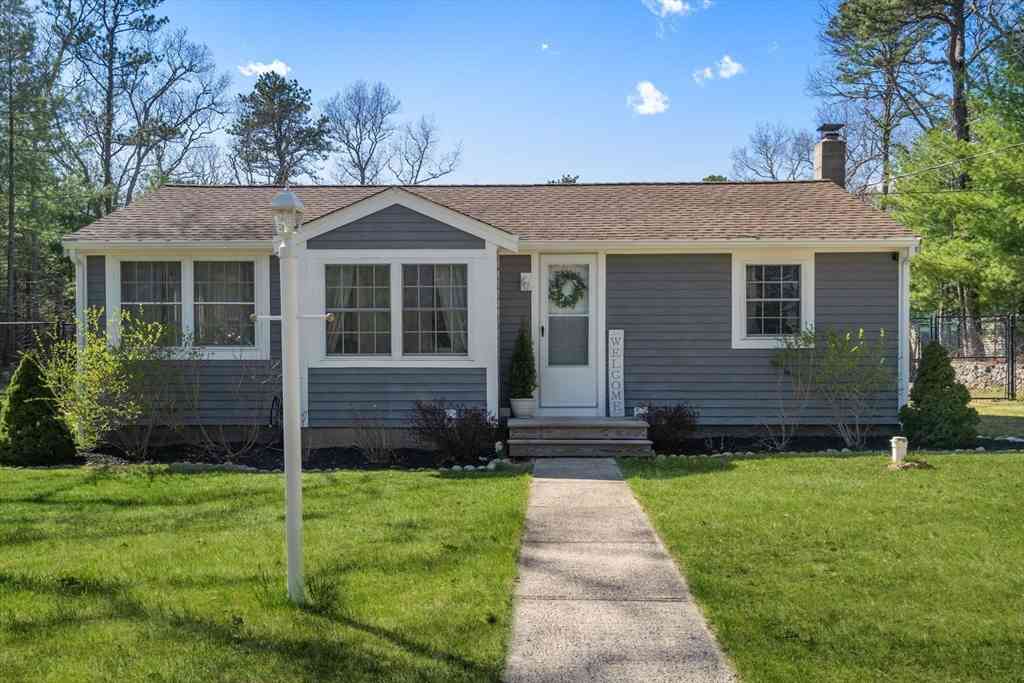 Homes For Sale - 6 Skylark Ave<br/> Plymouth, MA 02360