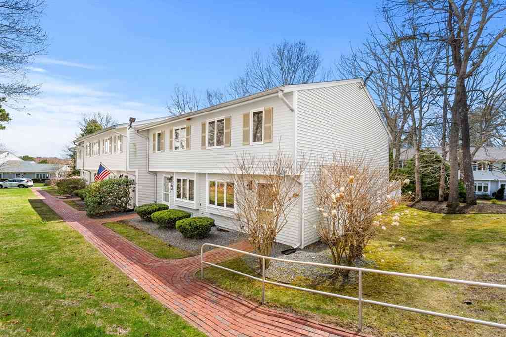 Condo For Sale - 174 Lowell Rd #71<br/> Barnstable County, Mashpee, MA 02649