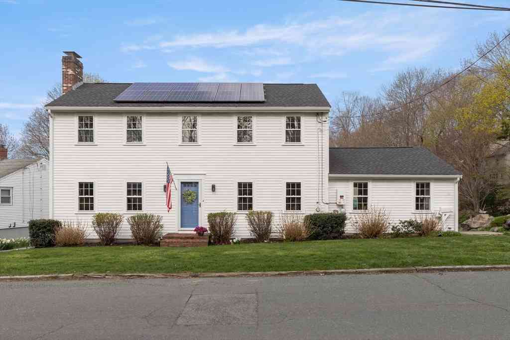 Homes For Sale - 20 Middle St<br/> Beverly, MA 01915