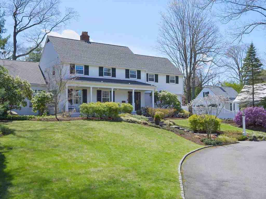 Homes For Sale - 117 Forest St<br/> Wellesley, MA 02481