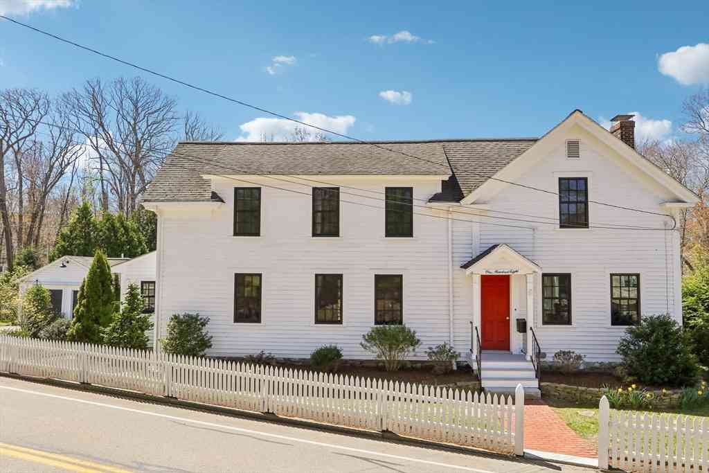 Homes For Sale - 108 Kendall St<br/> Walpole, MA 02081