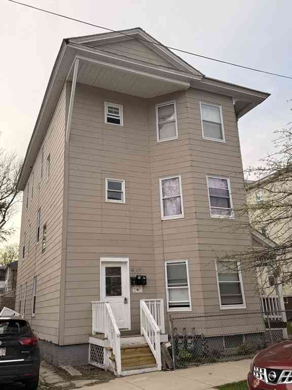 Apartment For Rent - 20 Woodbine Street #1<br/> Worcester, MA 01603