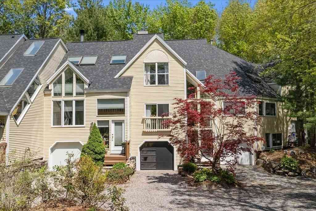 Condo For Sale - 8 Deer Path #8<br/> Hudson, MA 01749