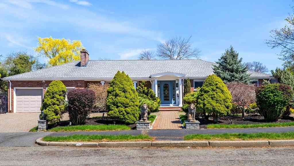Homes For Sale - 6 Melina Rd<br/> Middlesex County, Newton, MA 02459