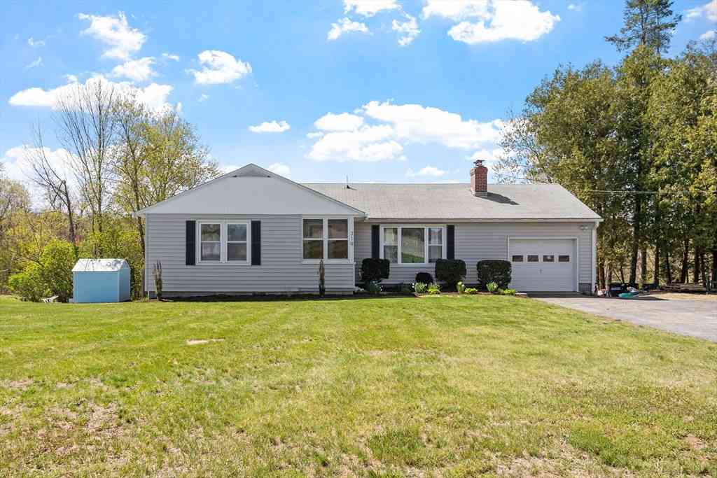 Homes For Sale - 319 Chase Road<br/> Worcester County, Lunenburg, MA 01462
