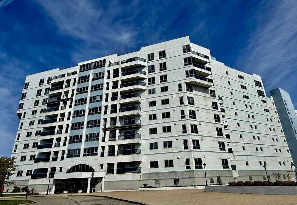 Condo For Sale - 2001 Marina Drive #515<br/> Norfolk County, Quincy, MA 02171