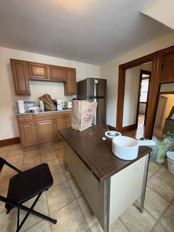 Condo For Rent - 35 Fiske St #3<br/> Waltham, MA 02451