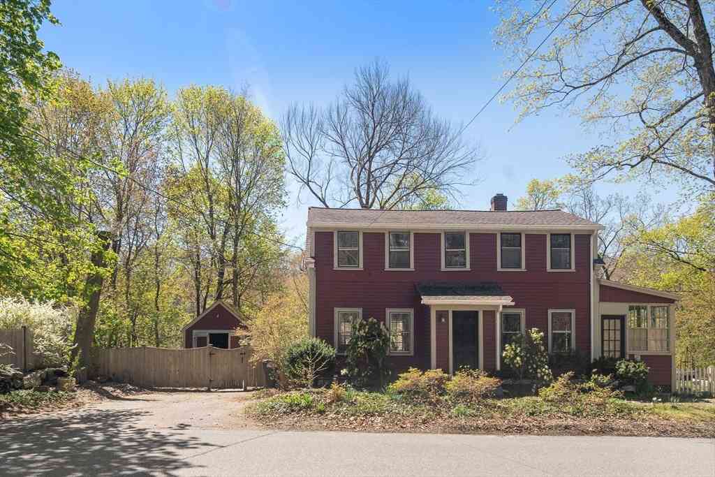 Homes For Sale - 75 School St.<br/> Acton, MA 01720