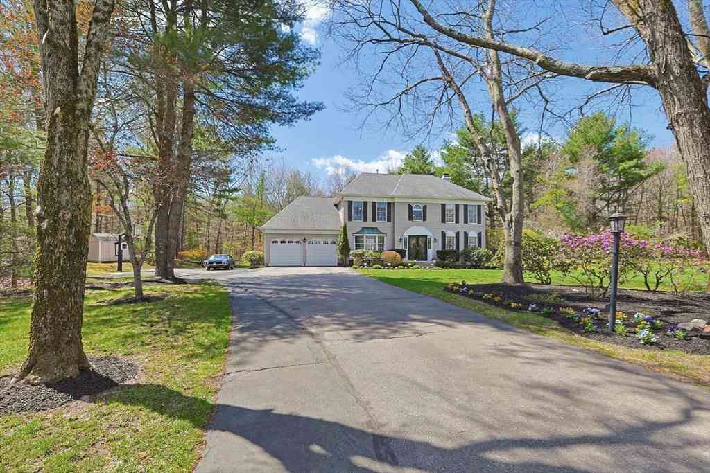 Homes For Sale - 8 Weyman Ln<br/> Norfolk County, Sharon, MA 02067