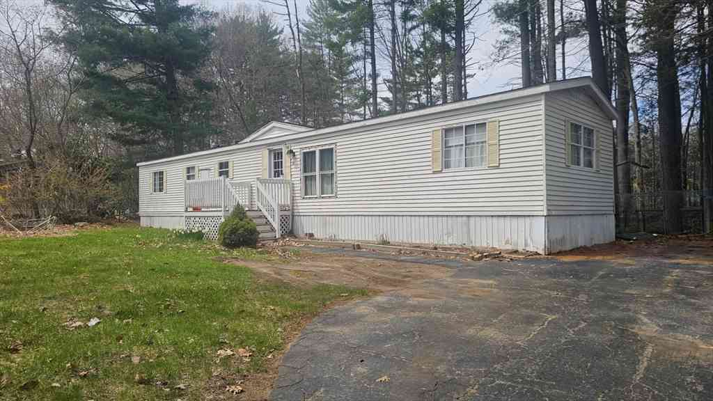 Mobile Home For Sale - 38 Kendell Ln<br/> Salisbury, MA 01952