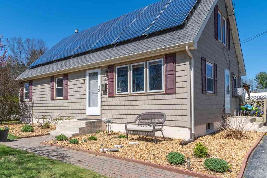 Homes For Sale - 14 Vine St<br/> Worcester County, Oxford, MA 01540