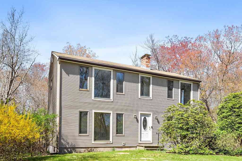 Homes For Sale - 19 Orchard Ln<br/> Holliston, MA 01746
