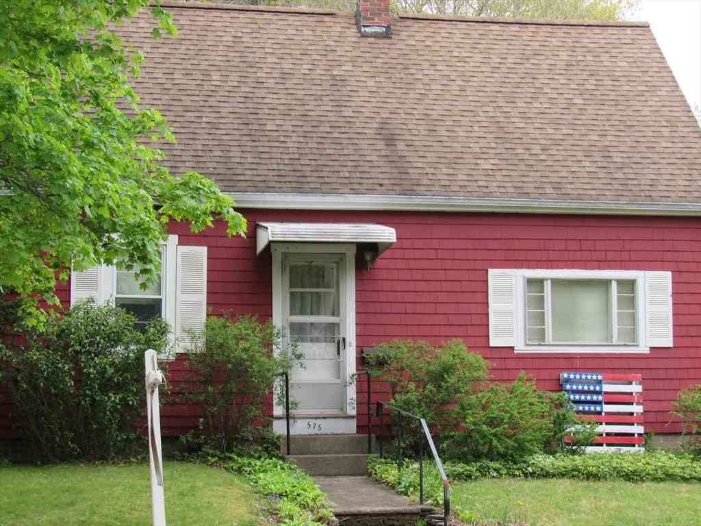 Homes For Sale - 575 Summer St<br/> Plymouth County, Bridgewater, MA 02324