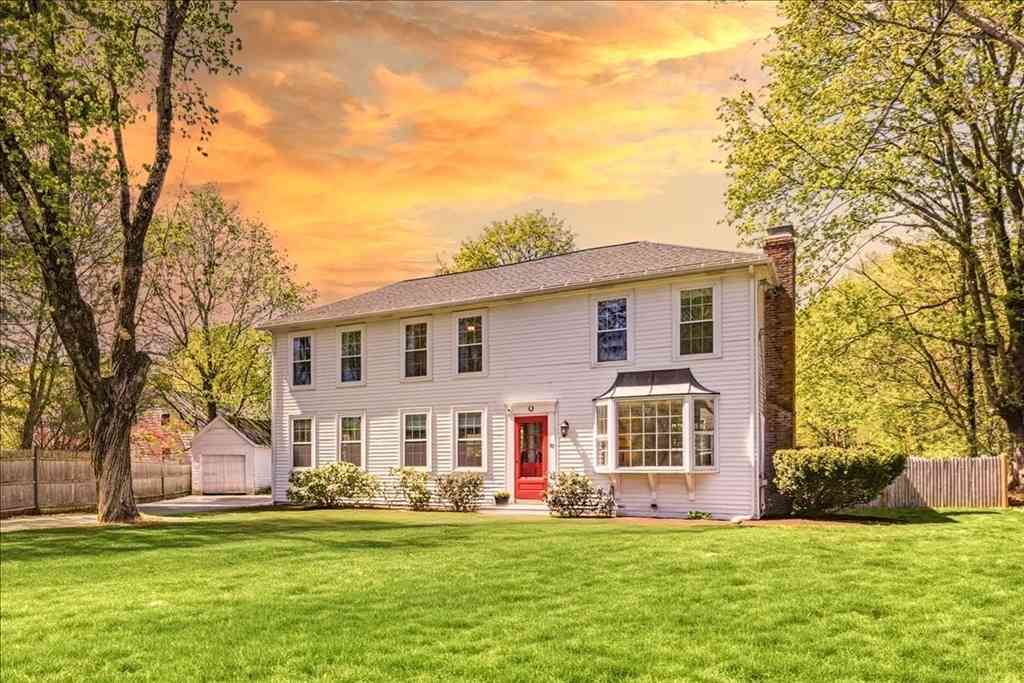 Homes For Sale - 57 Pound St<br/> Medfield, MA 02052