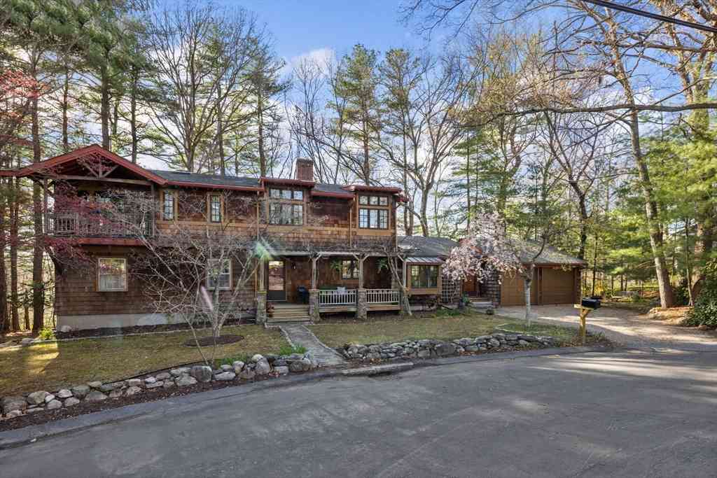 Homes For Sale - 30 Volunteer Way<br/> Middlesex County, Lexington, MA 02420